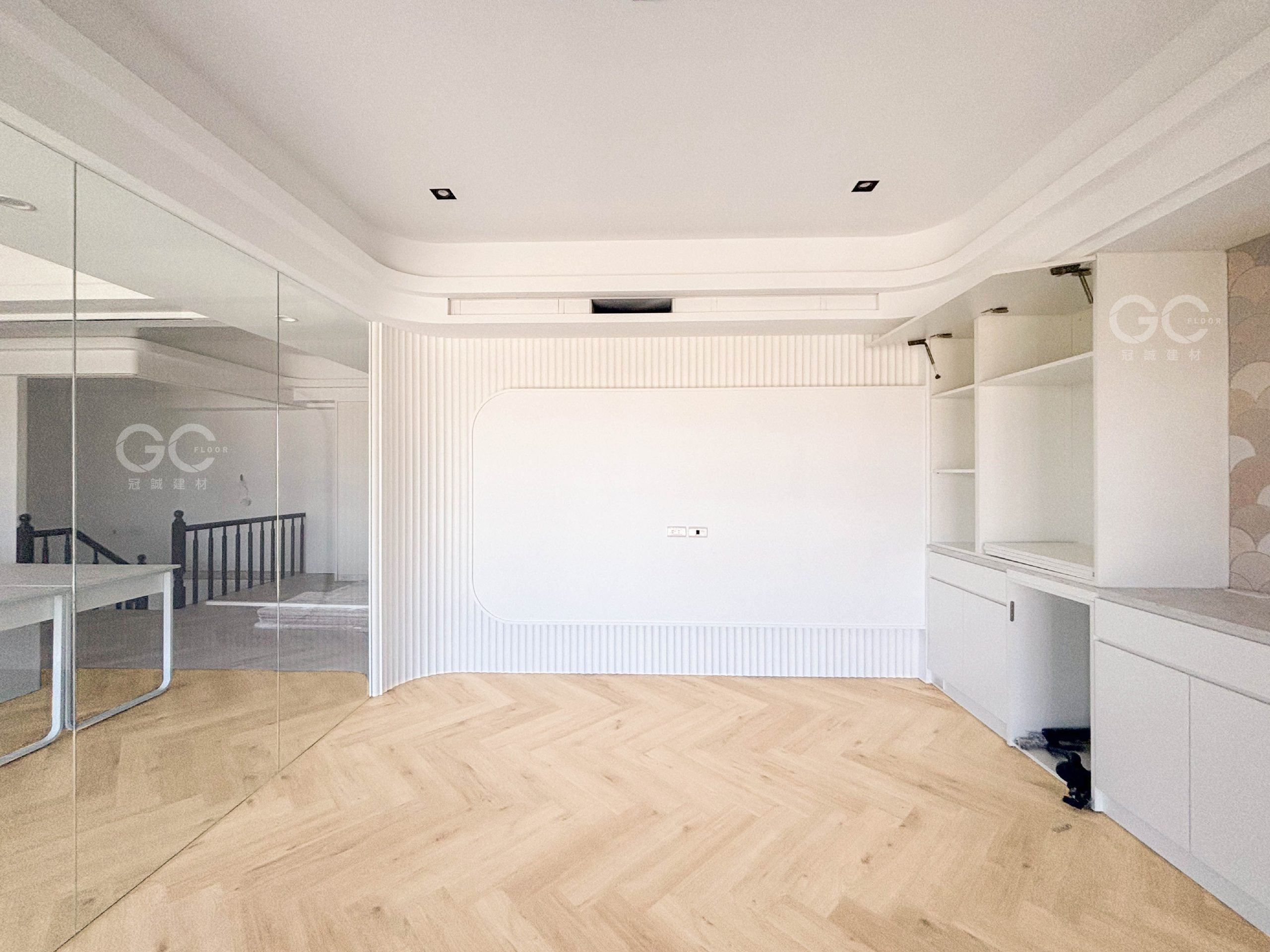 62704 Manor Blois 布魯瓦橡木