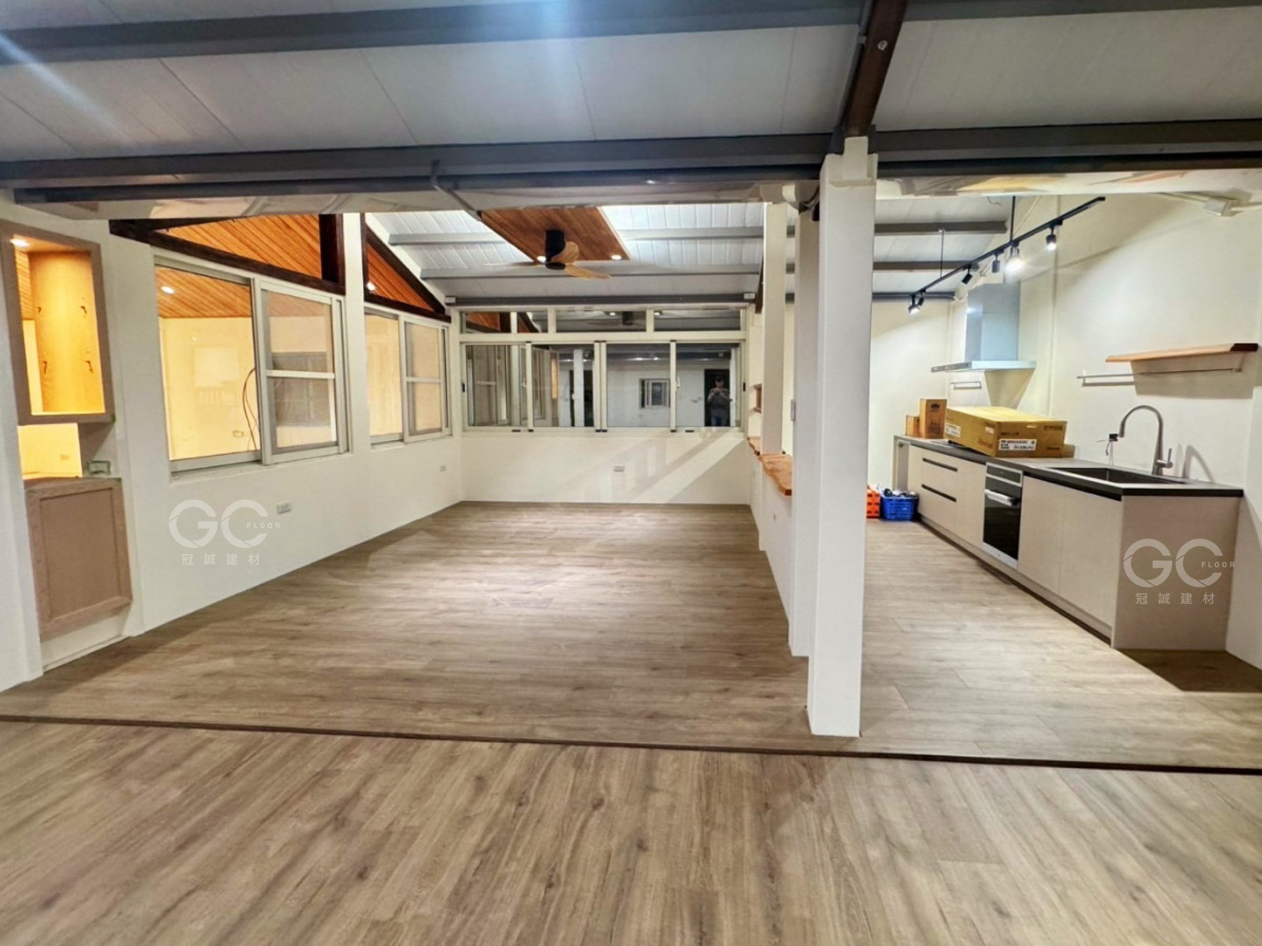 56186 Skyline Dolan 多蘭橡木